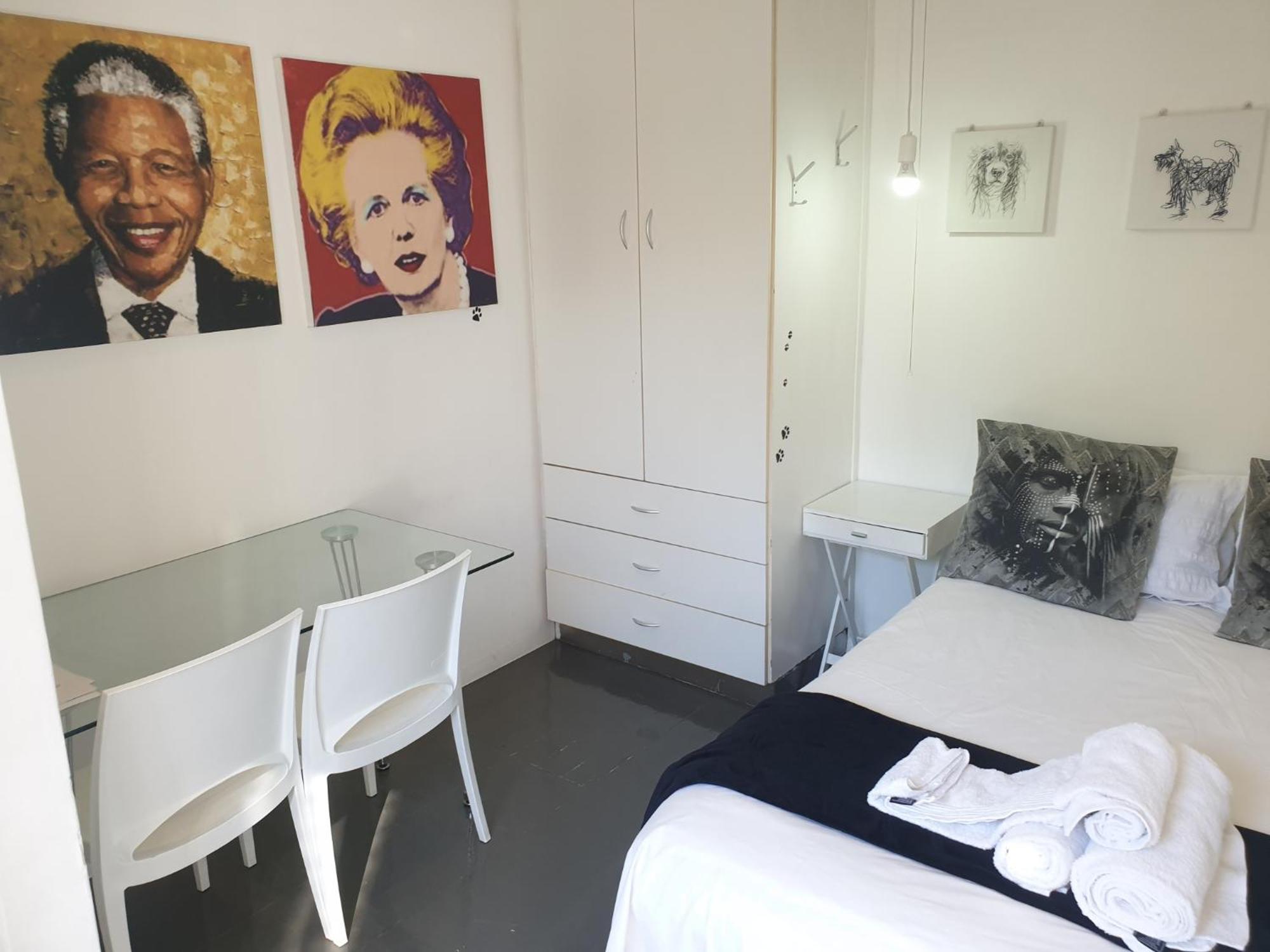 4 On Highworth Apartments And Studios Fokváros Kültér fotó